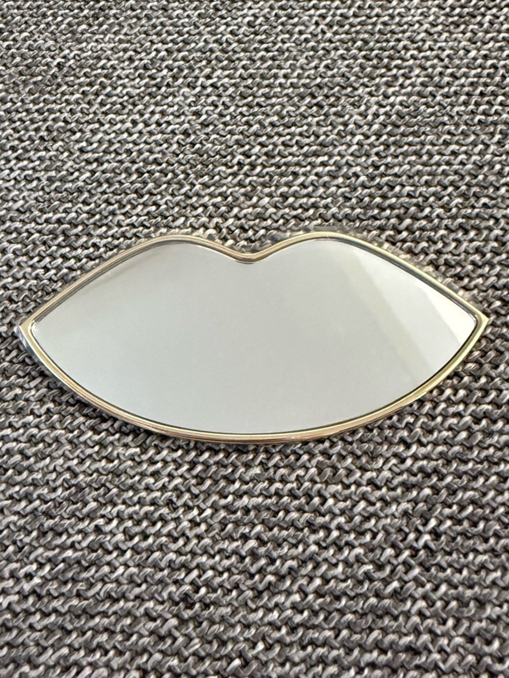 Yves Saint Laurent Lips Pocket Mini Mirror Nude Pink Authentic New - Picture 14 of 17